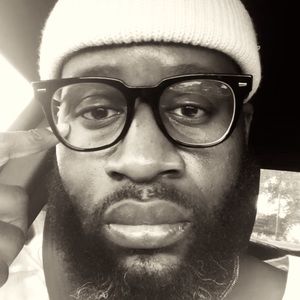 Meet your Posher, Leo